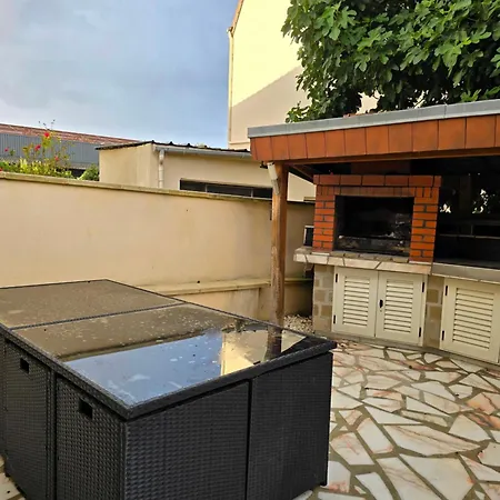 Privee A 10min De Roissy Cdg, Au Calme, Parking Gratuit Homestay