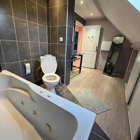 Privee A 10min De Roissy Cdg, Au Calme, Parking Gratuit * Le Mesnil-Amelot